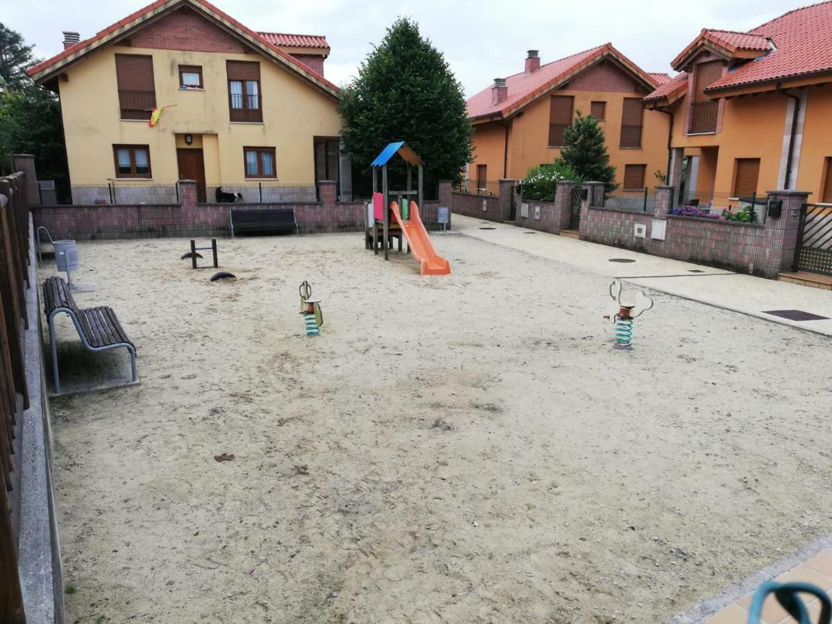 Chalet Playa Del Sable Hinojedo Zewnętrze zdjęcie